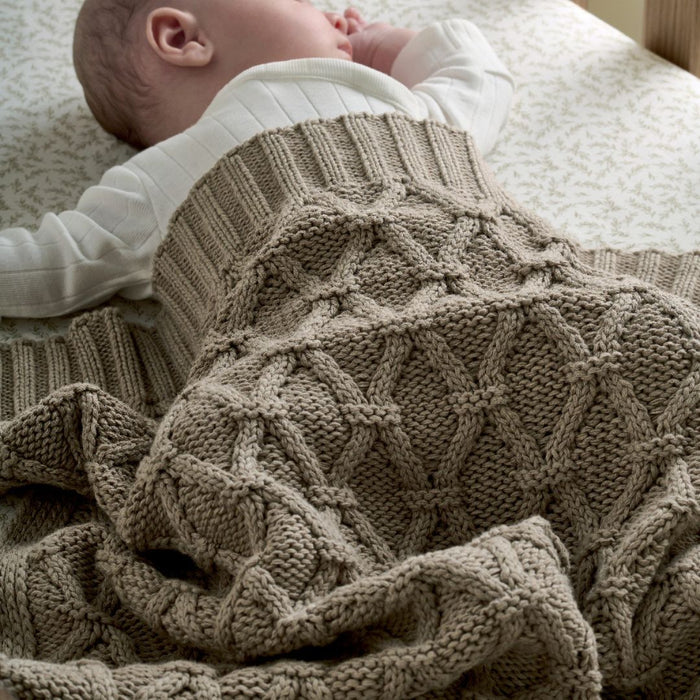 Mamas and Papas Diamond Cable Knitted Blanket