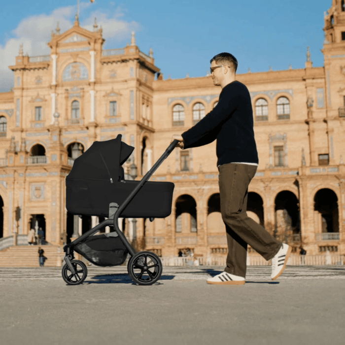 Silver Cross Breez Carry Cot - Onyx