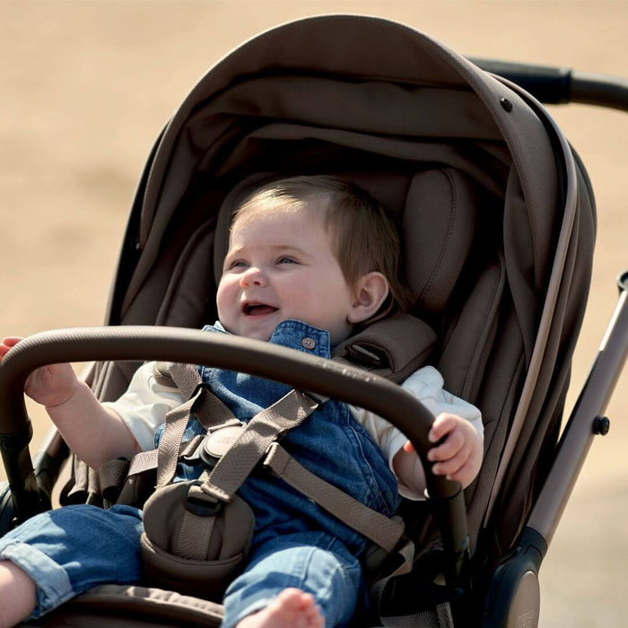 Mamas and Papas Ocarro 2 Stroller - Crema