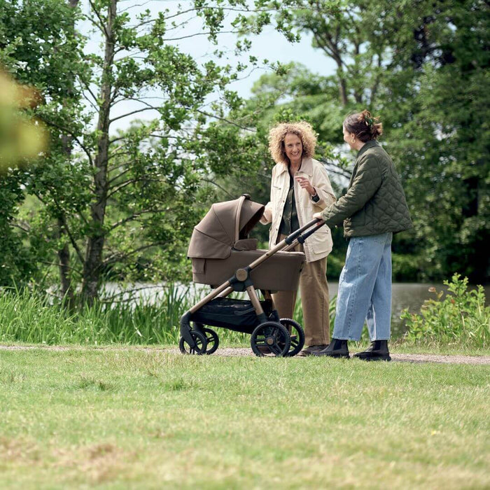 Mamas and Papas Ocarro 2 Carry Cot - Crema