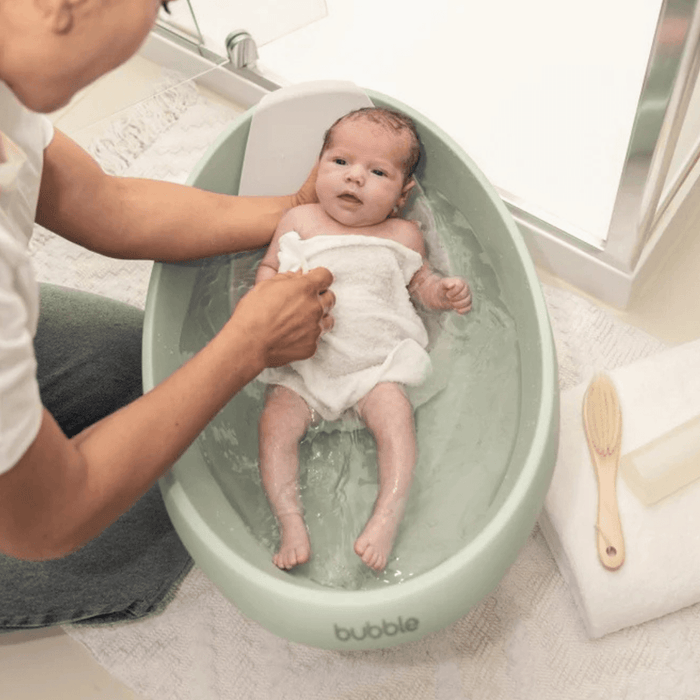 Bubble Cuddle Bath with Newborn Insert - Sage